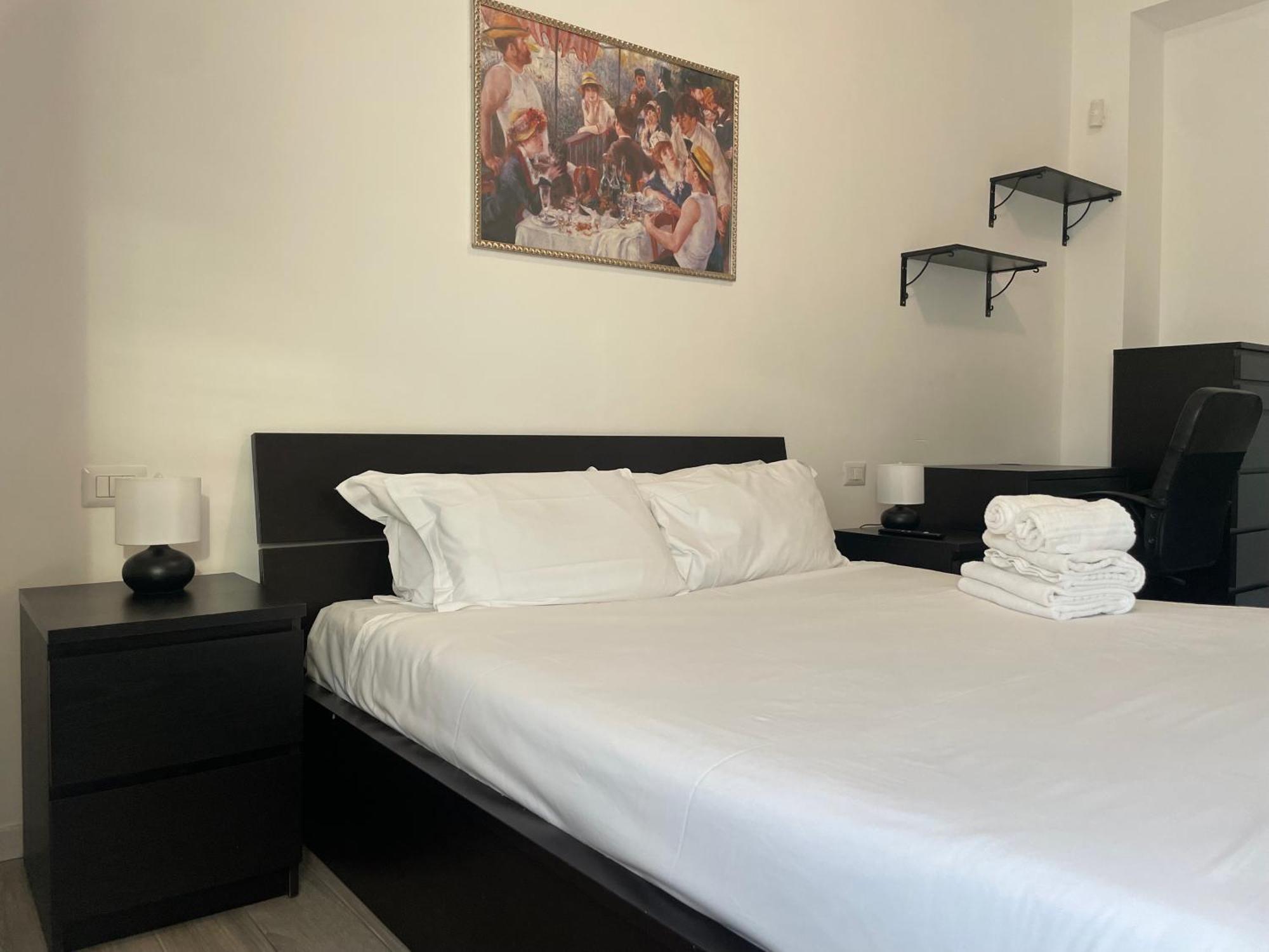 Gardone Apartment - Ampio Appartamento Con 2 Camere Da Letto - Comodo Per Duomo! Milaan Buitenkant foto
